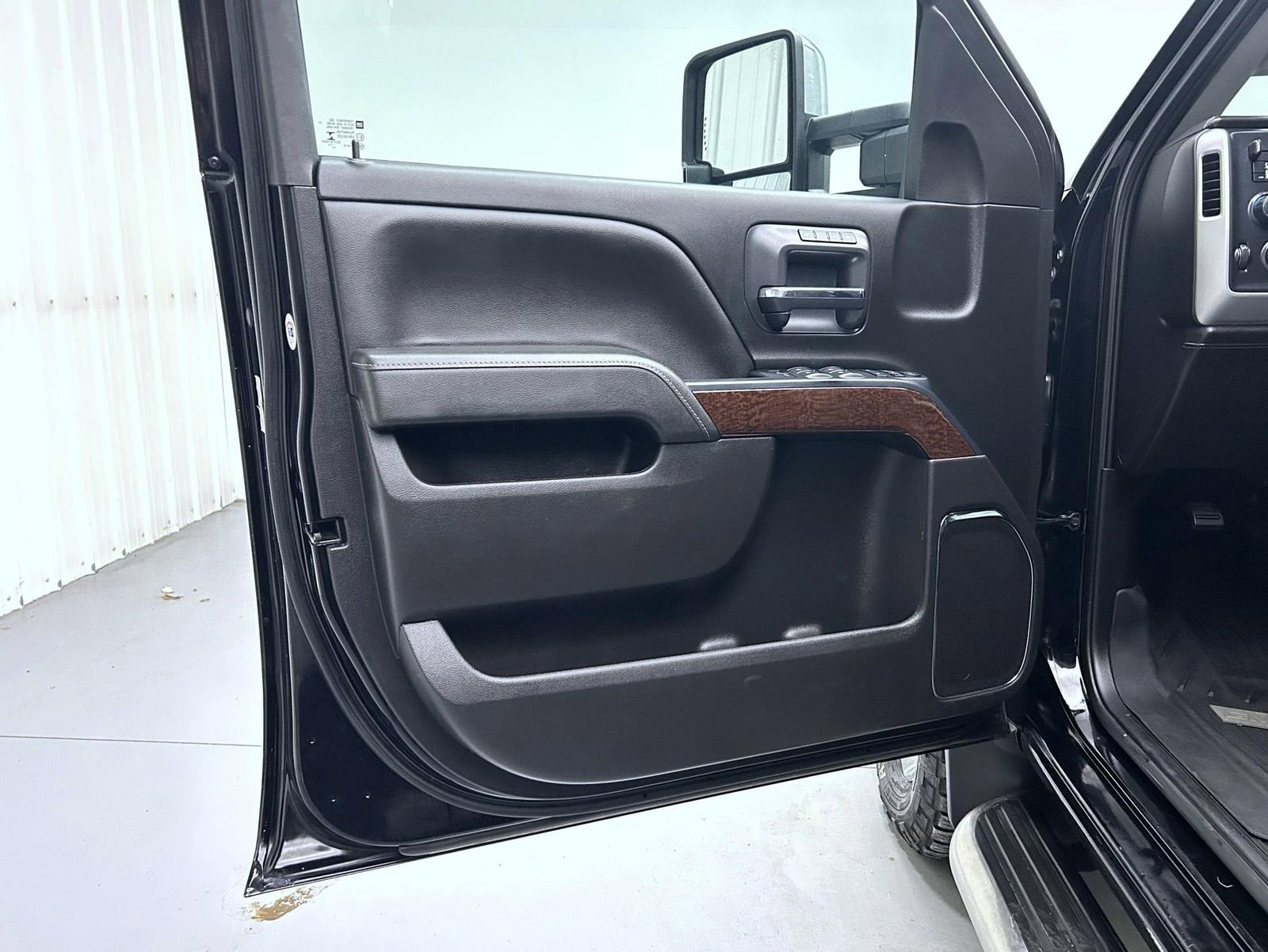 Used 2018 GMC Sierra 2500 SLT image 9