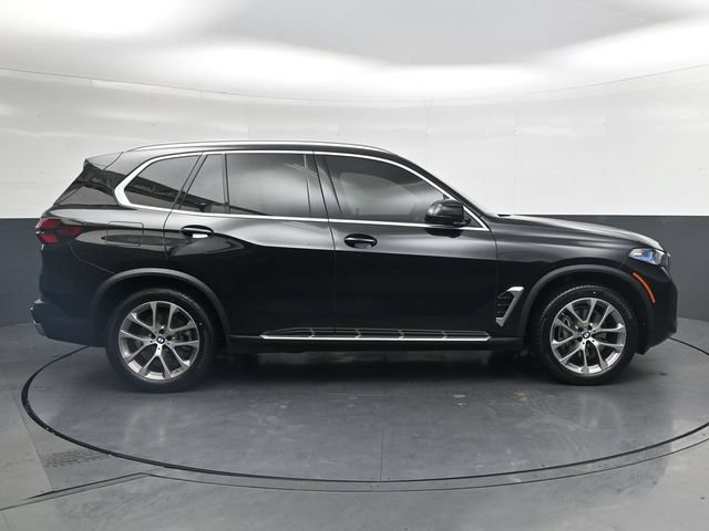 Certified 2024 BMW X5 sDrive40i w/ Premium Package RWD image 3