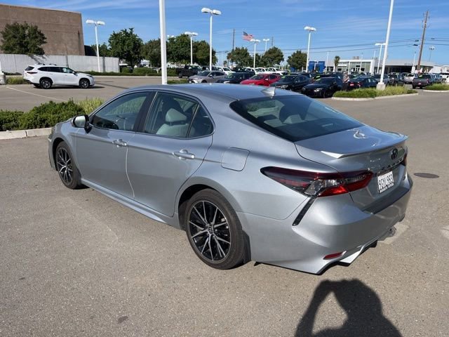 Used 2023 Toyota Camry SE w/ Audio Upgrade Package image 5