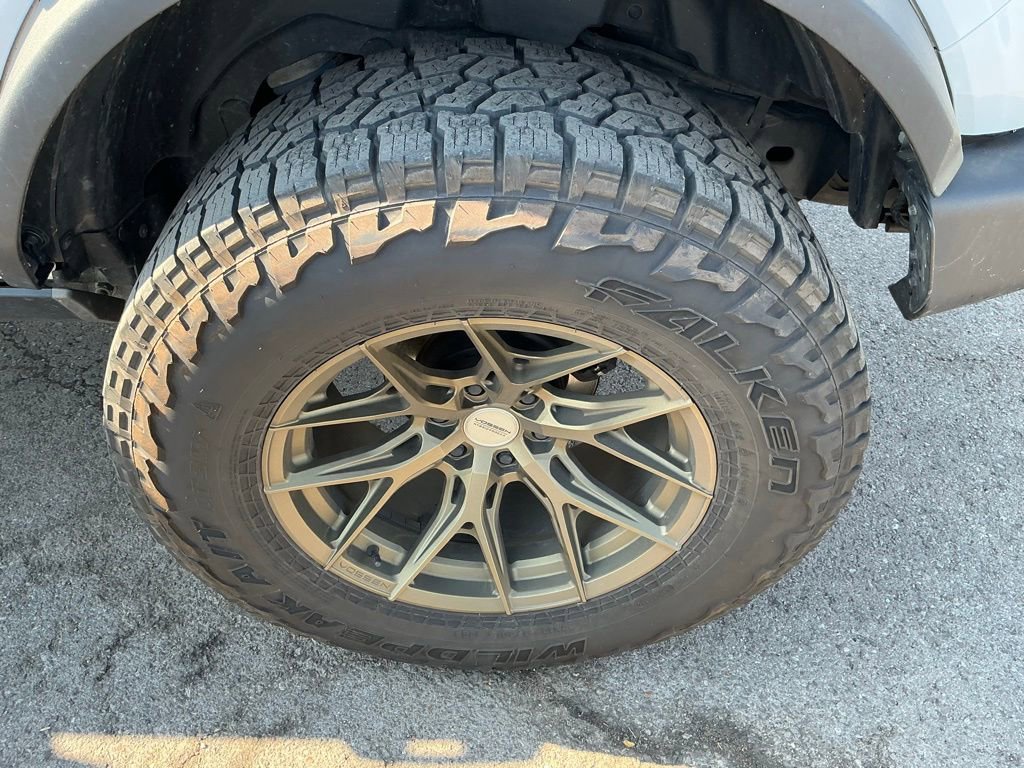 Used 2023 Ford Bronco Wildtrak image 13