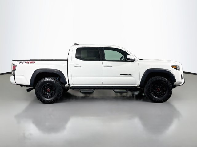 Used 2021 Toyota Tacoma TRD Off-Road w/ TRD Premium Off Road Package AWD/4WD image 10