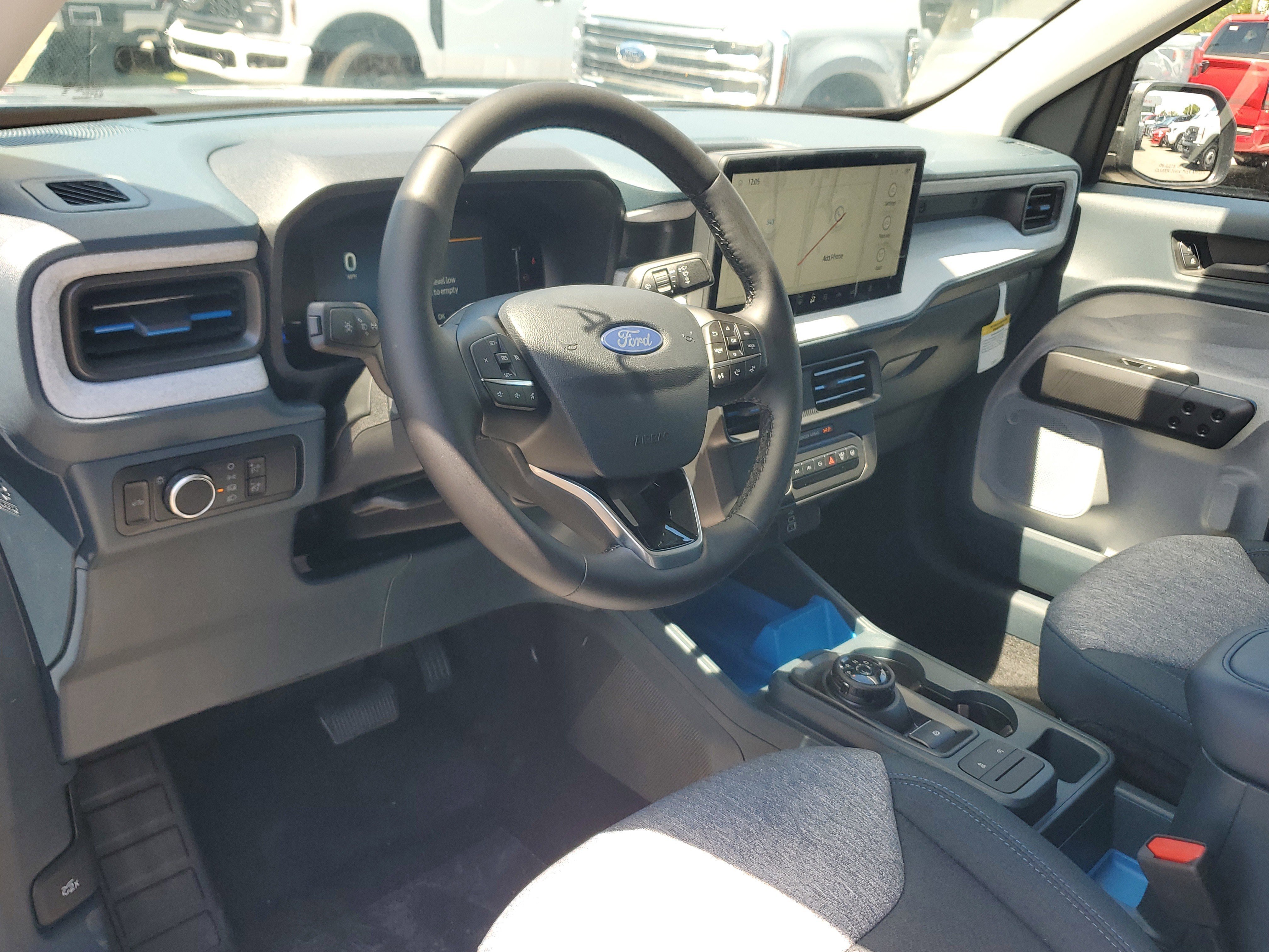 New 2025 Ford Maverick XLT w/ XLT Luxury Package image 10