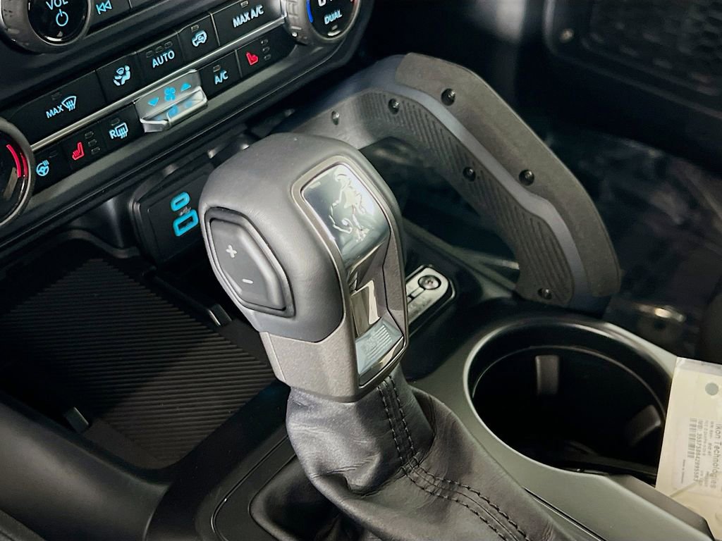 New 2025 Ford Bronco Outer Banks w/ Sasquatch Package image 11