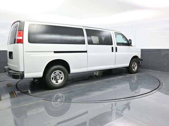 Used 2024 Chevrolet Express 3500 LT w/ LT Preferred Equipment Group image 7