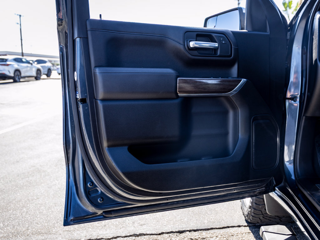 Used 2021 Chevrolet Silverado 1500 LT RWD image 14