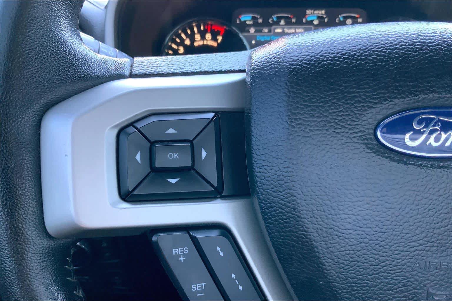 Used 2019 Ford F150 Lariat w/ Equipment Group 502A Luxury AWD/4WD image 24