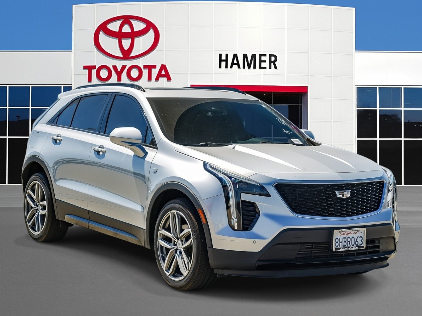 Used 2019 Cadillac XT4 Sport FWD image 1