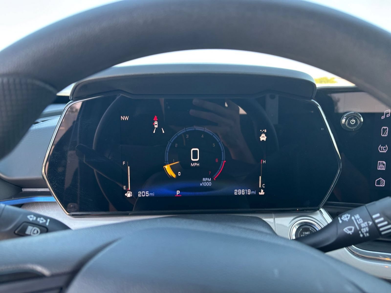 Used 2025 Chevrolet Trax LT FWD image 38