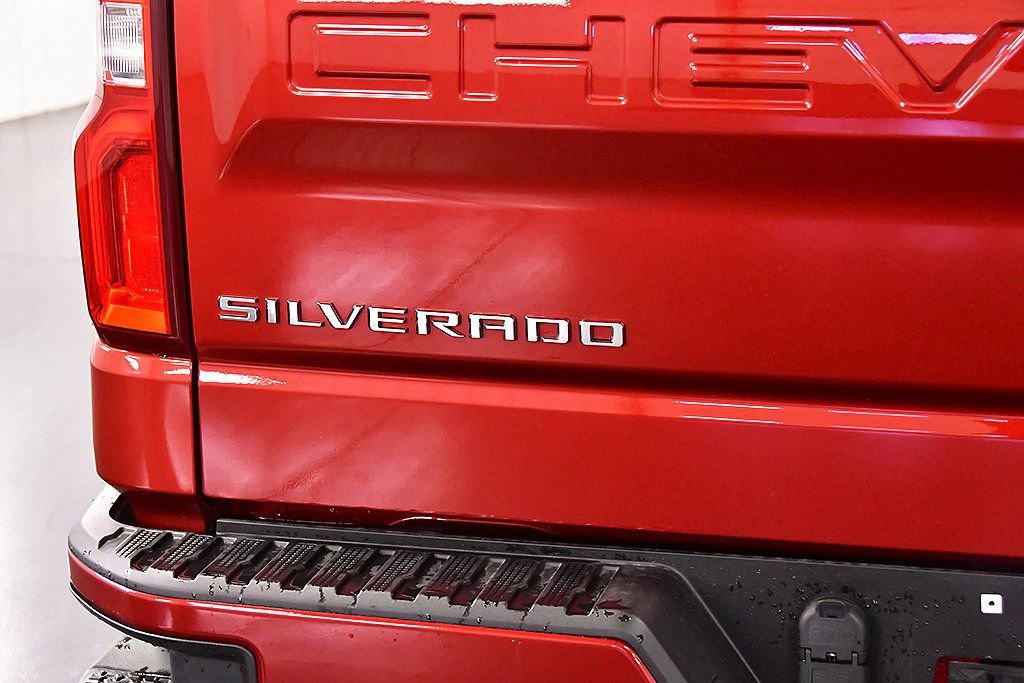 Used 2019 Chevrolet Silverado 1500 RST image 15