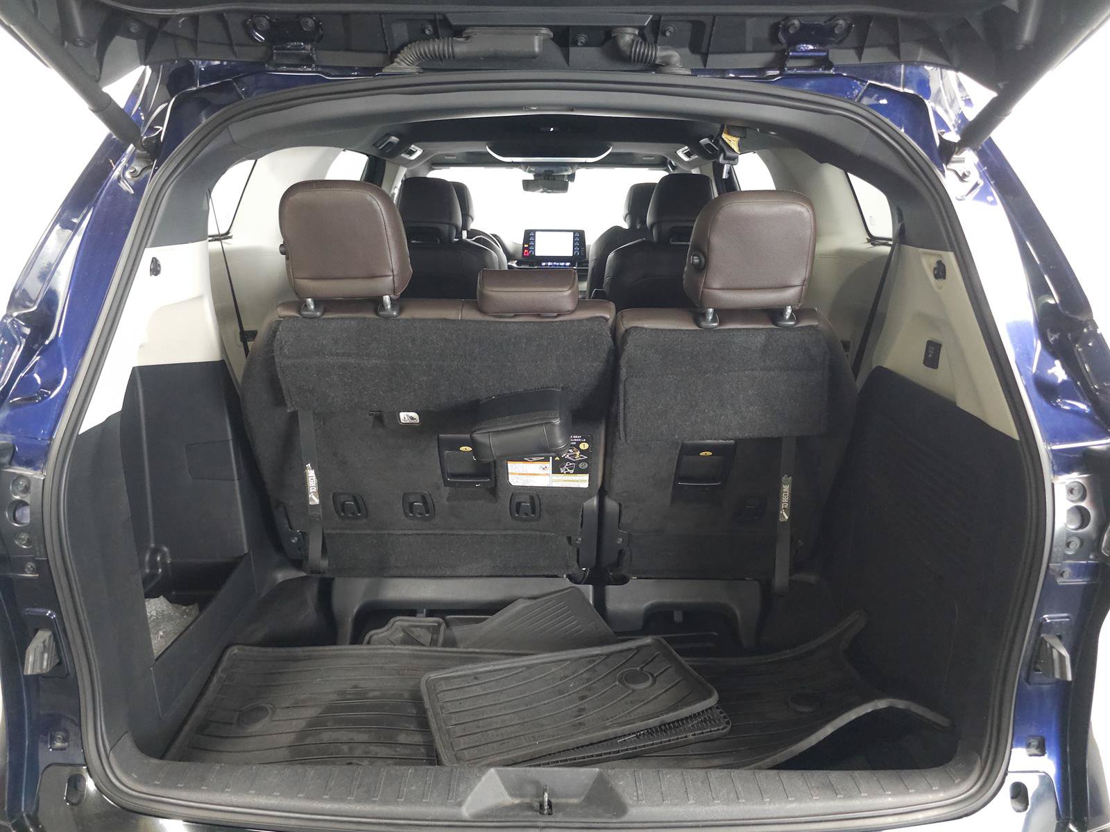 Certified 2024 Toyota Sienna Platinum AWD/4WD image 12