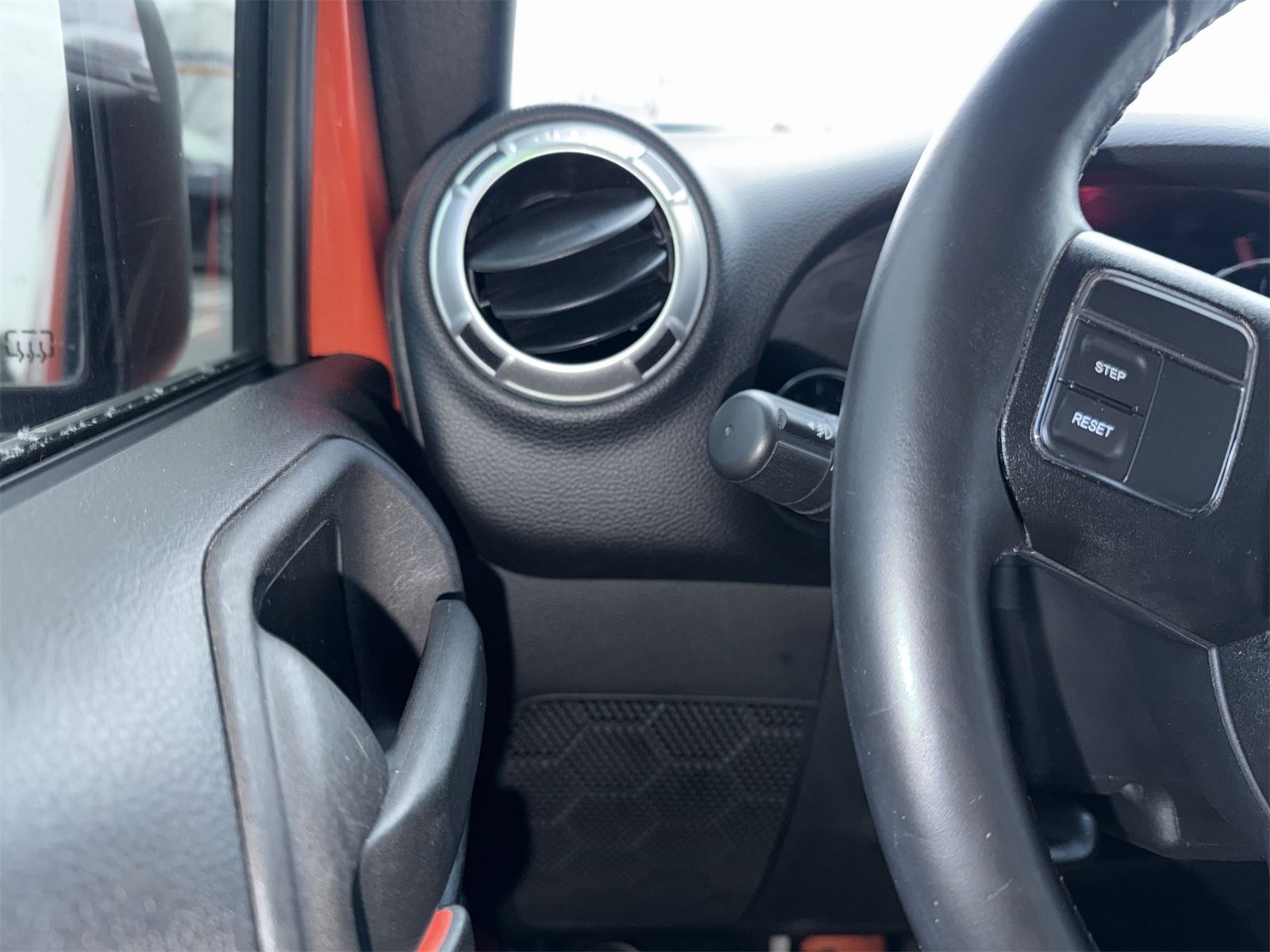 Used 2015 Jeep Wrangler Sahara image 17