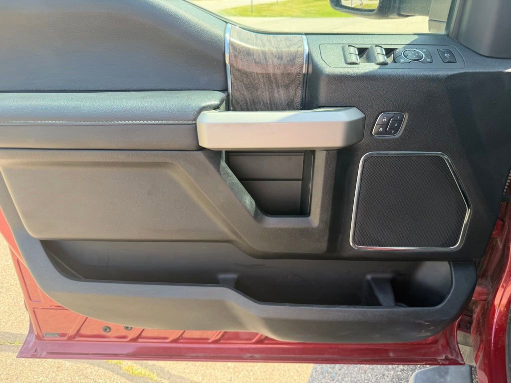 Used 2017 Ford F350 Lariat w/ Lariat Ultimate Package AWD/4WD image 11