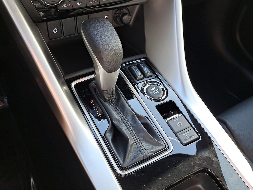 New 2026 Mitsubishi Eclipse Cross SEL image 31