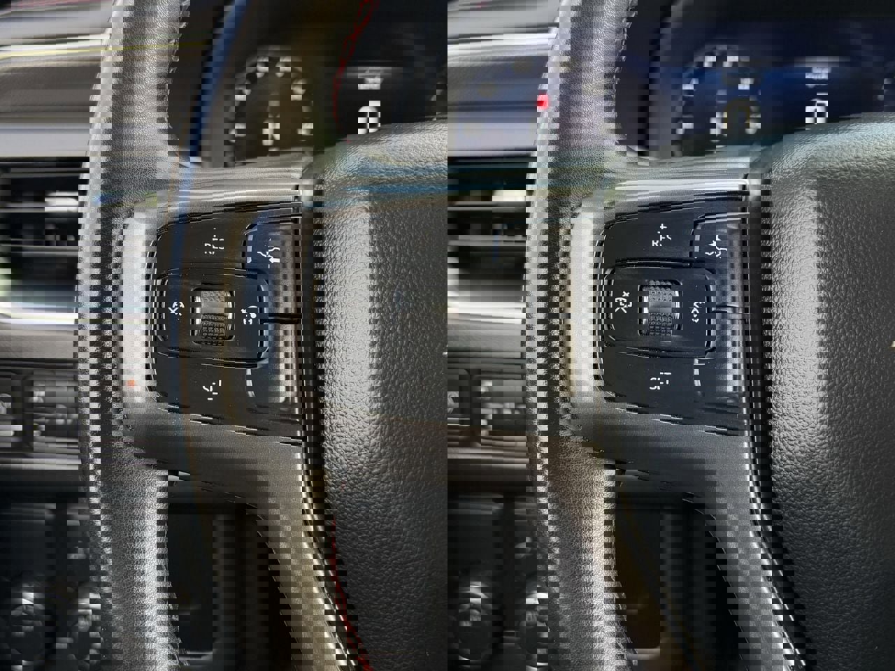 Used 2024 Chevrolet Suburban RST image 17