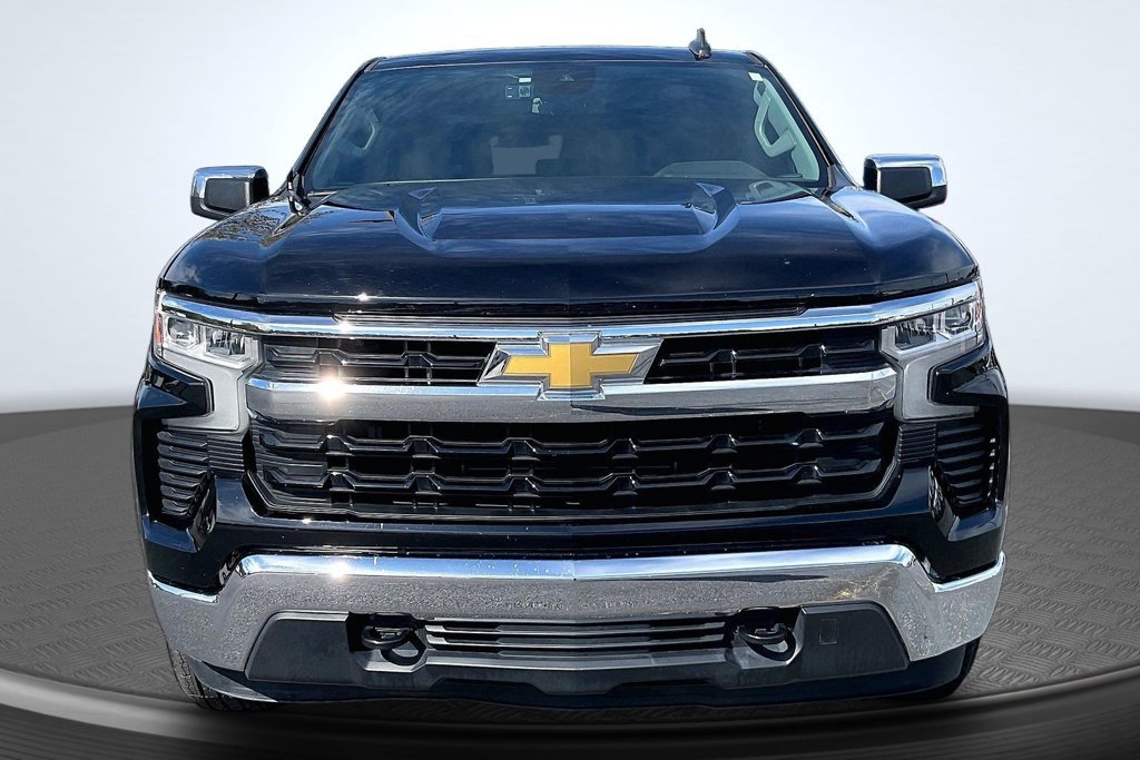 Used 2023 Chevrolet Silverado 1500 LT AWD/4WD image 2