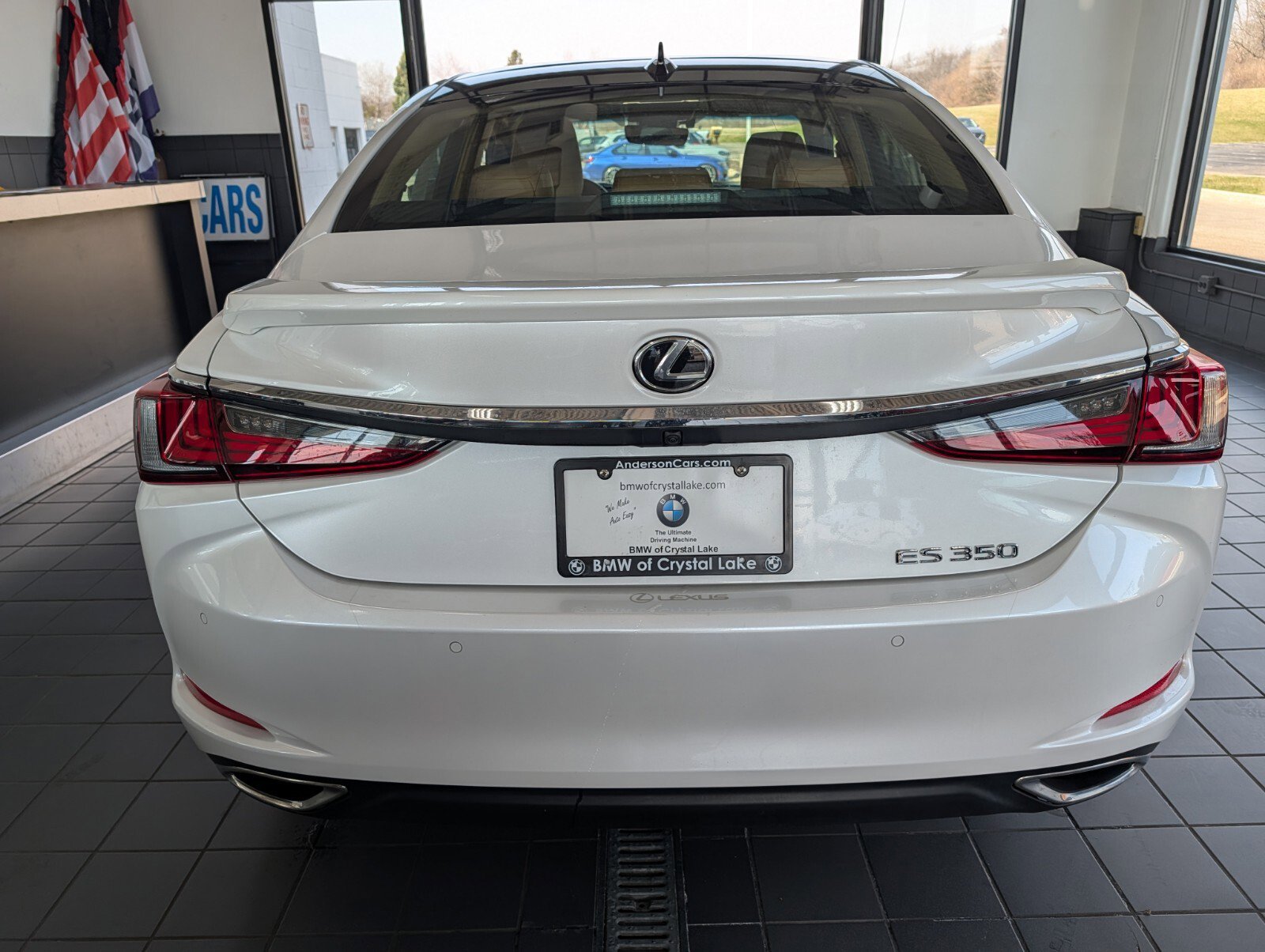 Used 2023 Lexus ES 350 Ultra Luxury w/ Accessory Package (Z2) image 3