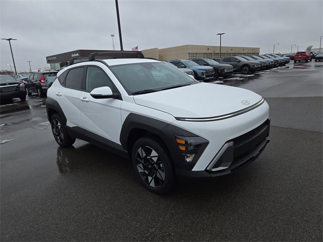 Certified 2025 Hyundai Kona SEL image 4