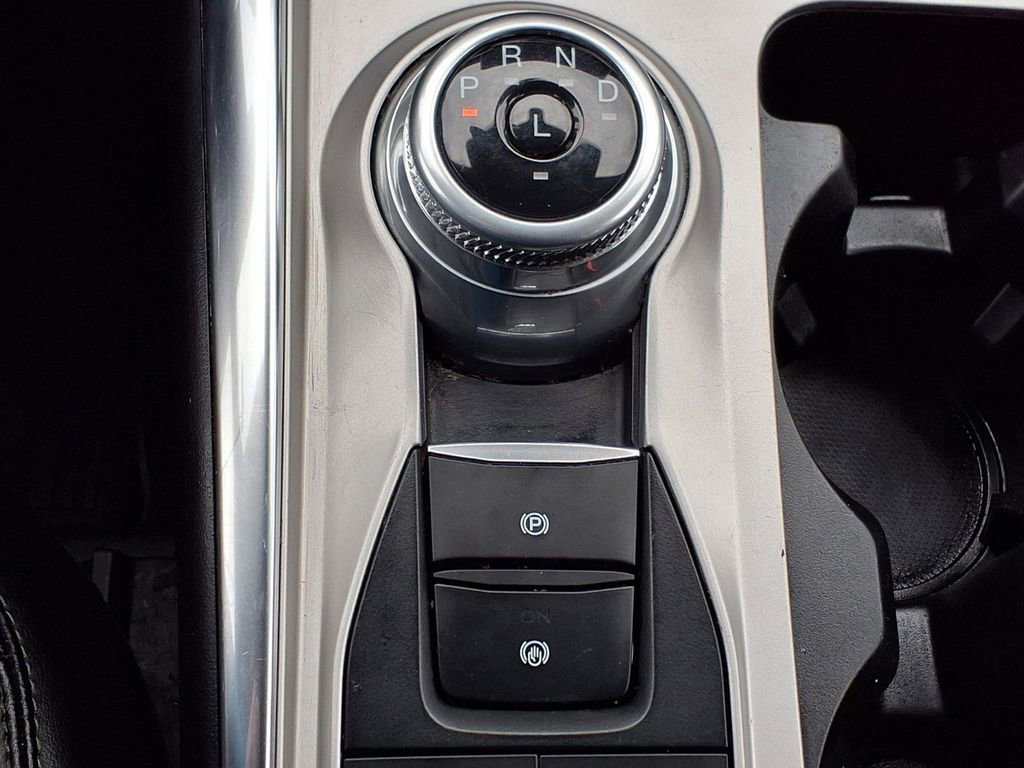 Certified 2022 Ford Explorer XLT w/ Equipment Group 202A image 18