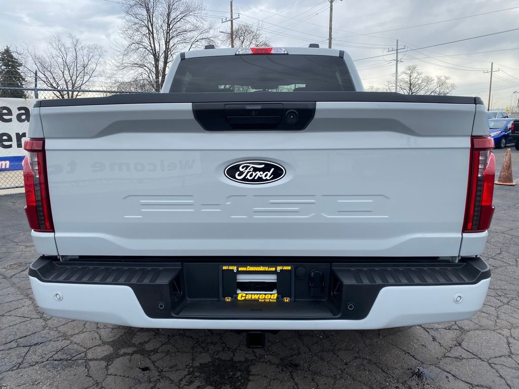 Used 2024 Ford F150 XLT w/ XLT Black Appearance Package AWD/4WD image 3