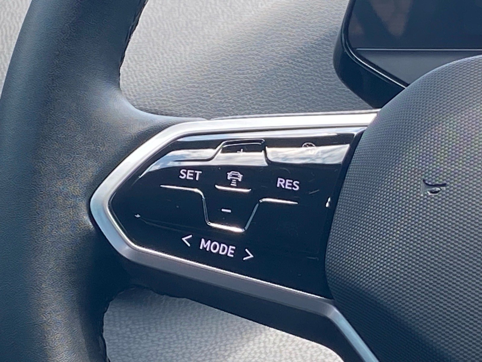 Certified 2023 Volkswagen ID.4 S RWD image 5