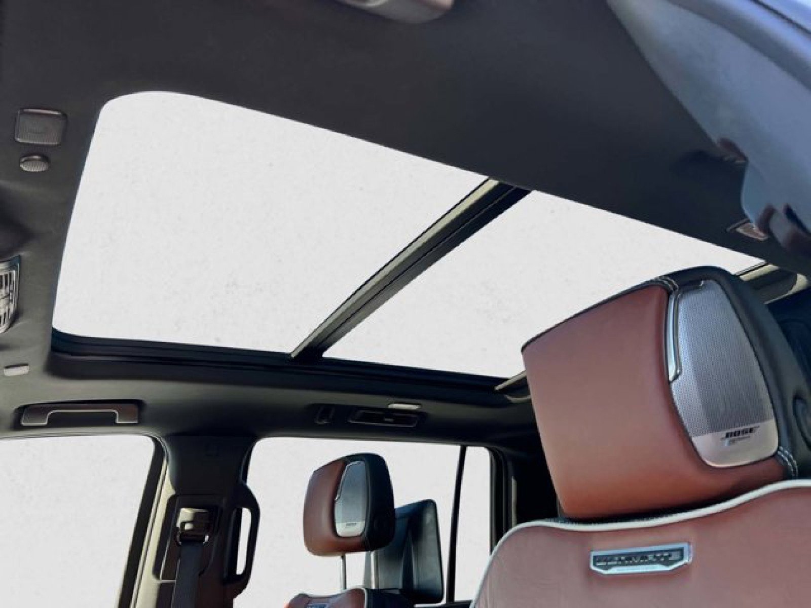 Used 2024 GMC Yukon XL Denali Ultimate image 11