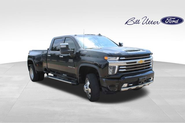 Used 2022 Chevrolet Silverado 3500 High Country AWD/4WD image 3