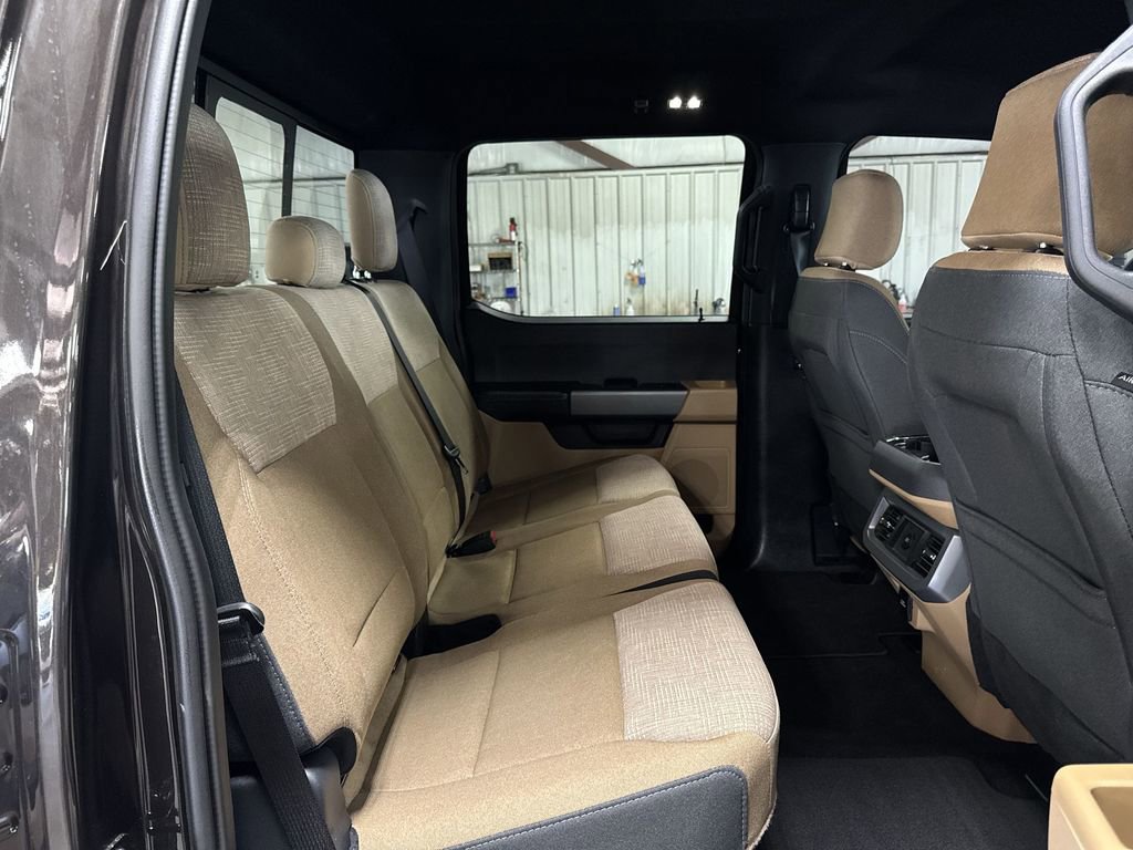 Used 2025 Ford F250 XLT w/ FX4 Off-Road Package AWD/4WD image 29