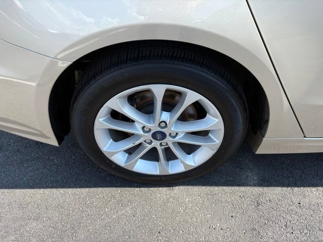 Certified 2019 Ford Fusion SE FWD image 10