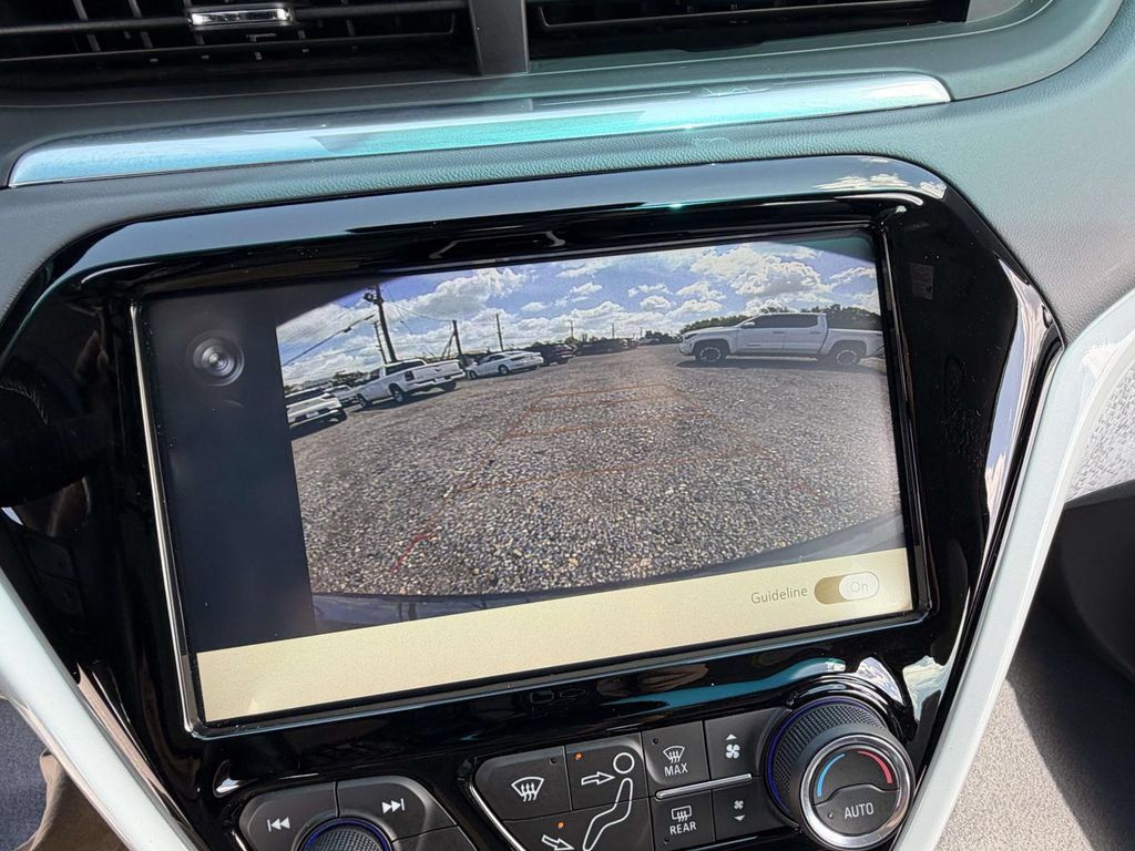 Used 2020 Chevrolet Bolt LT FWD image 18