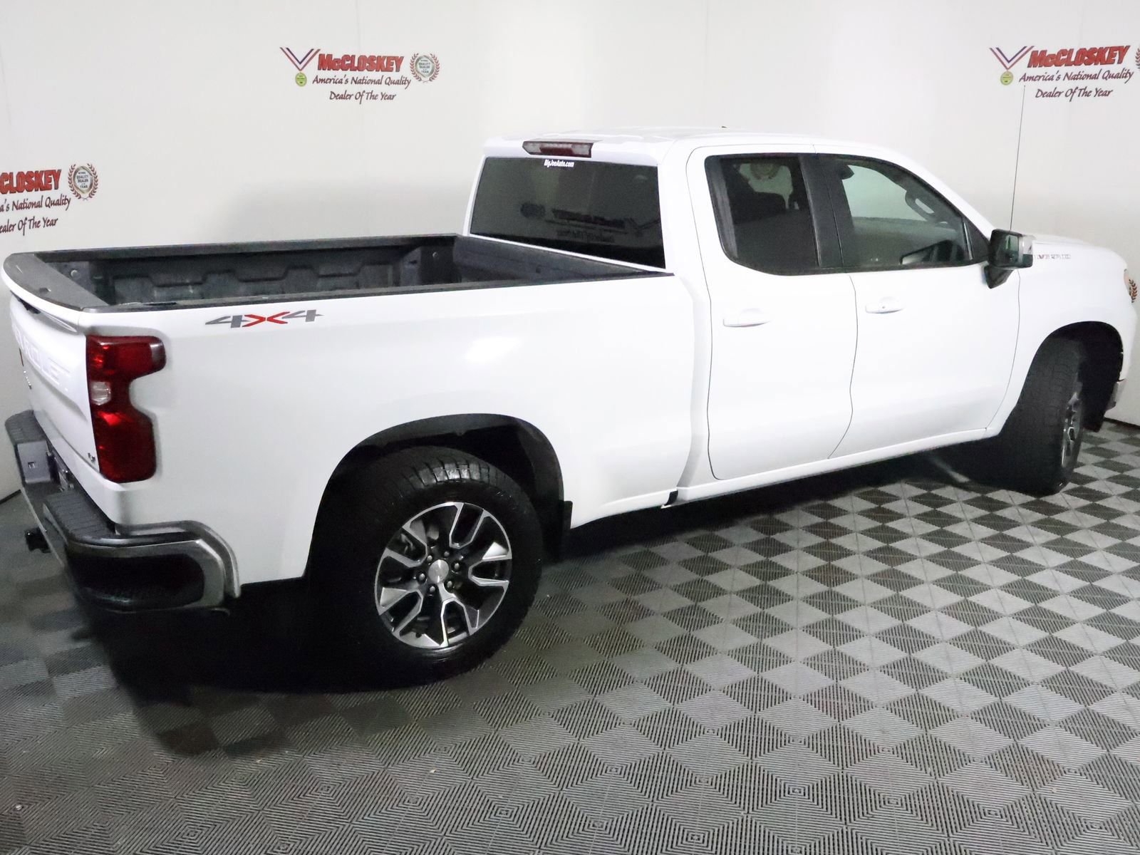 Used 2023 Chevrolet Silverado 1500 LT image 5