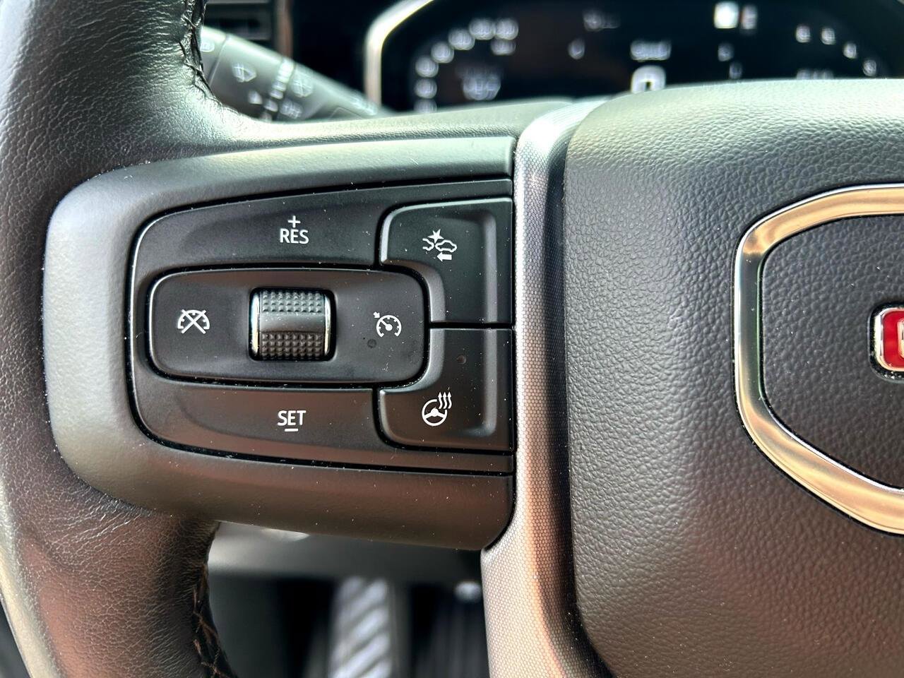 Used 2022 GMC Sierra 1500 Elevation image 12