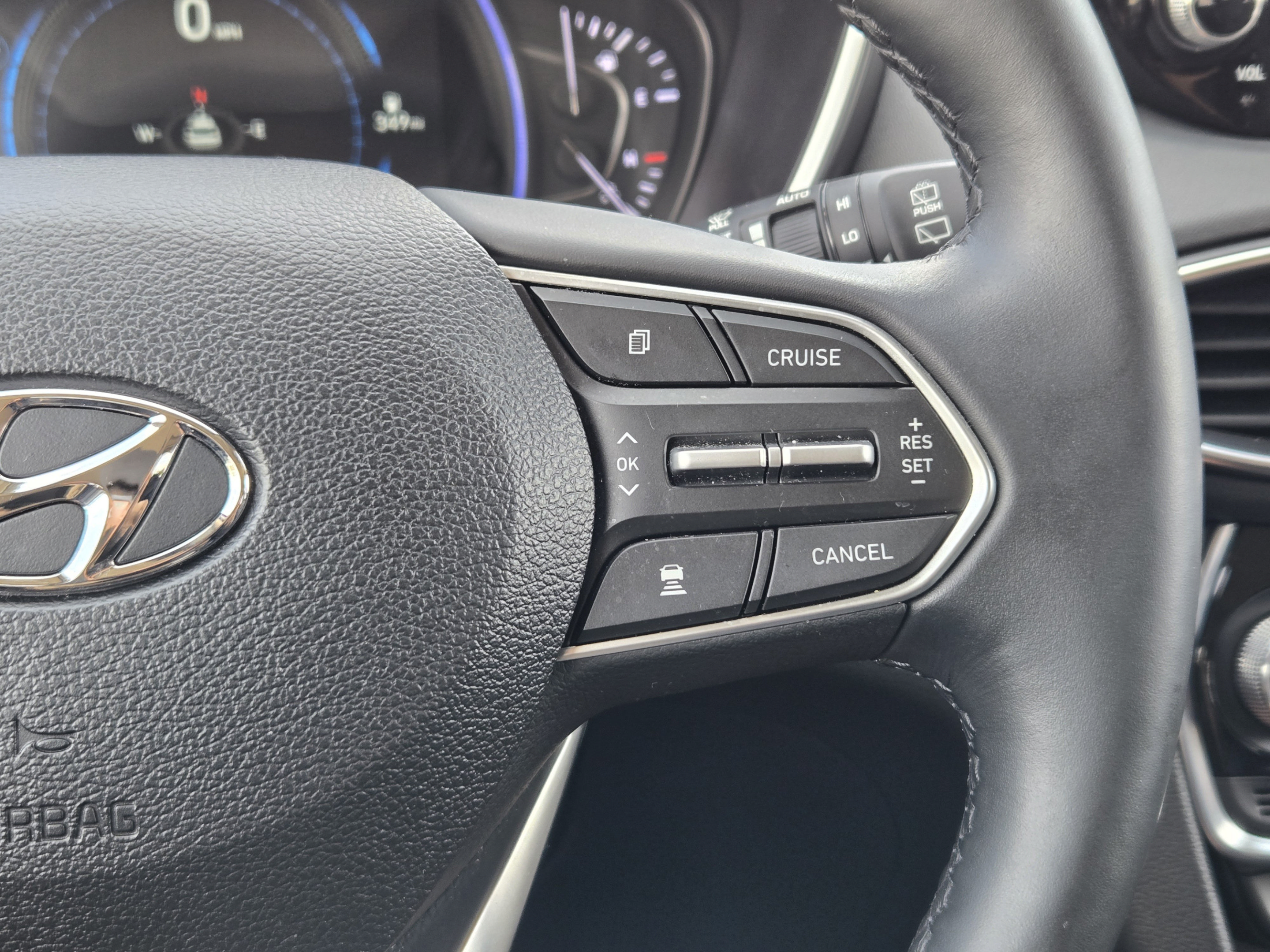 Used 2020 Hyundai Santa Fe Limited w/ Cargo Package FWD image 27