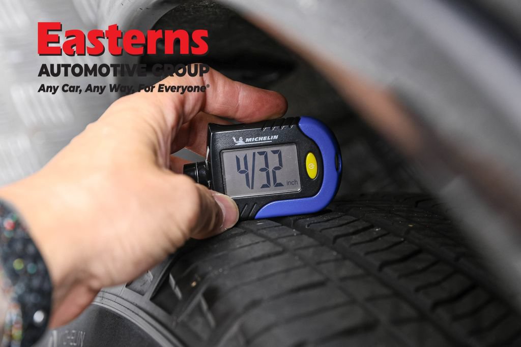 Used 2025 Dodge Durango GT RWD image 29