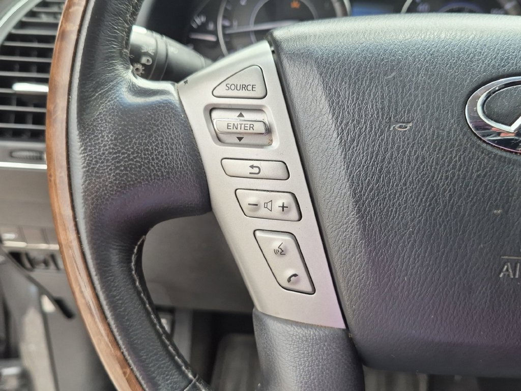 Used 2017 INFINITI QX80 4WD w/ Driver Assistance Package image 23