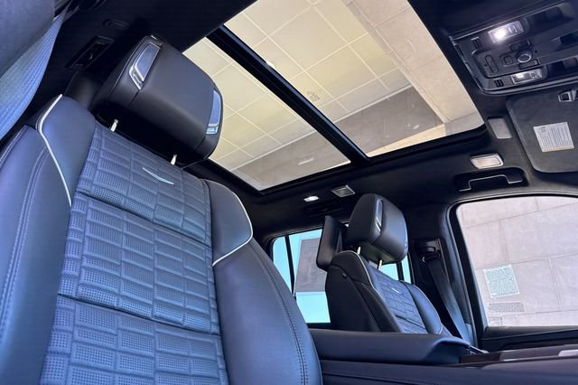Certified 2023 Cadillac Escalade ESV Sport Platinum w/ LPO, ONYX Package AWD/4WD image 19