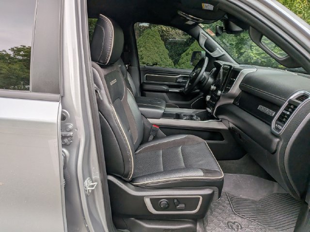 Used 2023 RAM 1500 Laramie AWD/4WD image 32