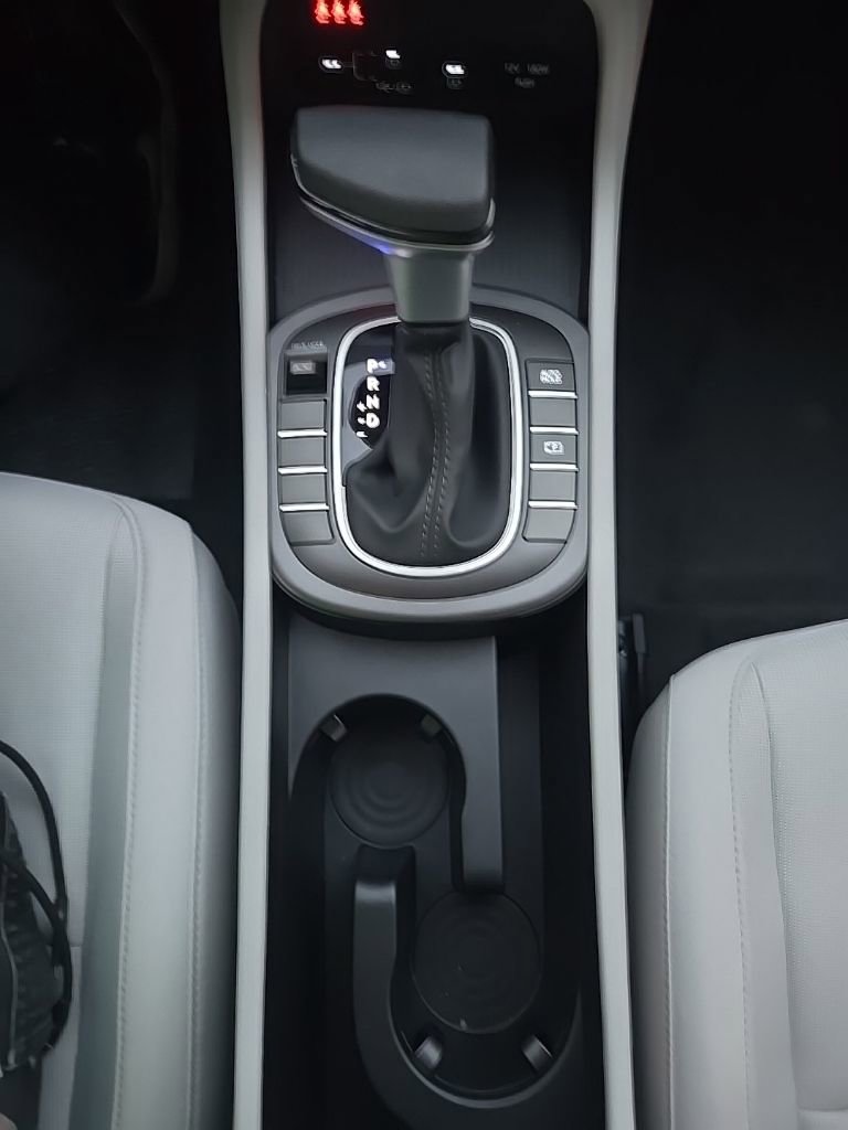New 2026 Hyundai Kona SE FWD image 16