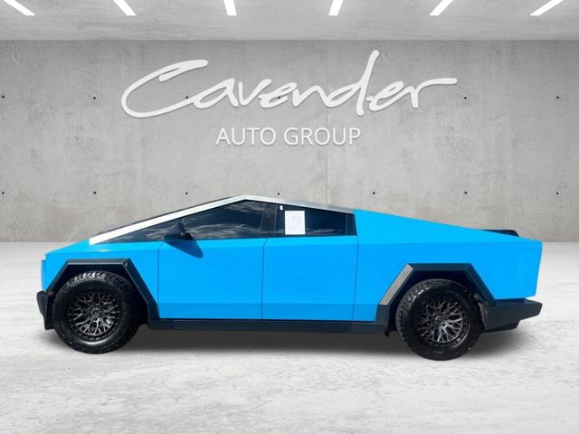 Used 2024 Tesla Cybertruck AWD Crew Cab image 16
