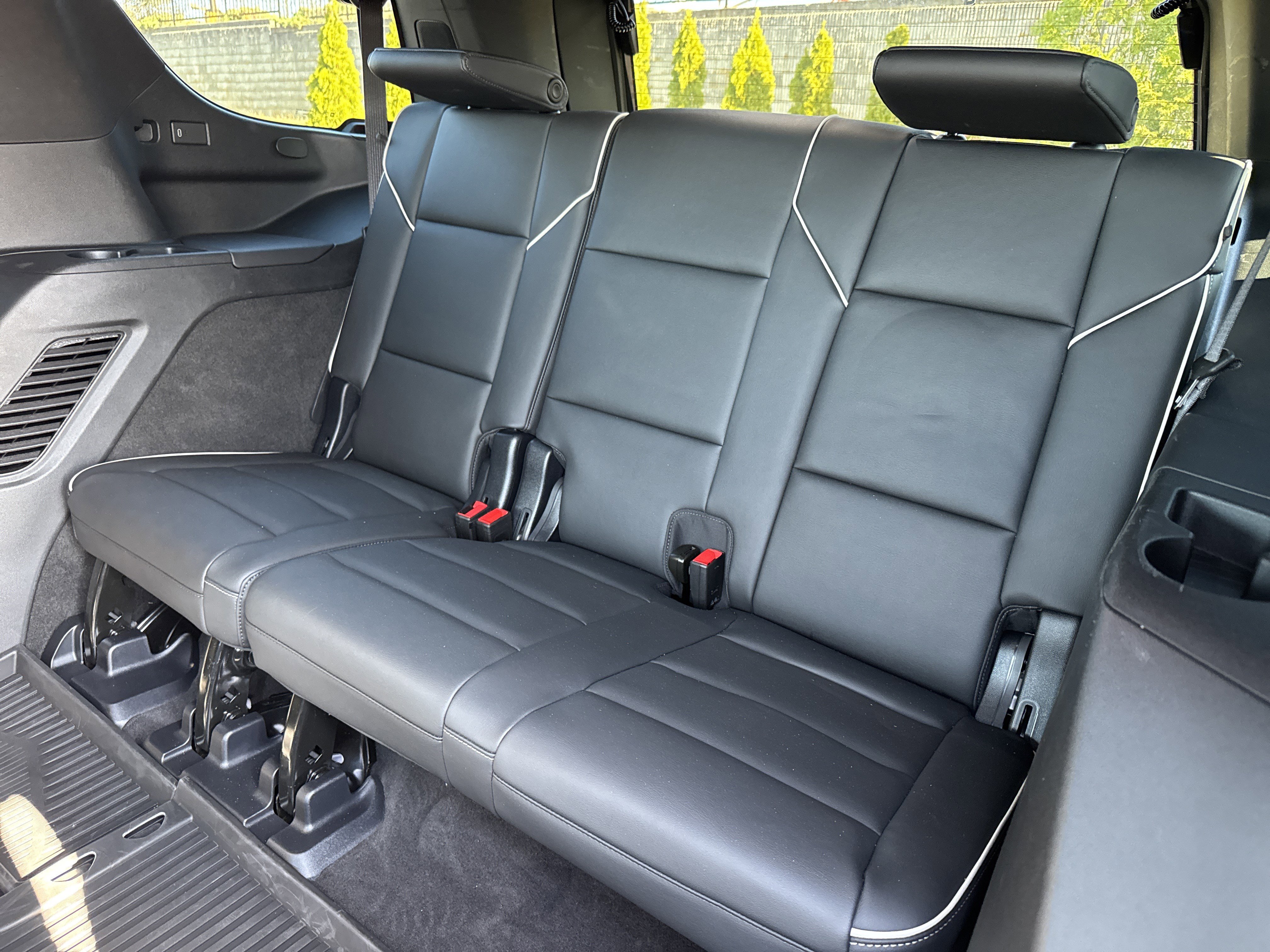 Used 2025 Cadillac Escalade Premium Luxury w/ Touring Package image 33