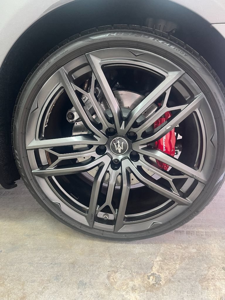 Used 2021 Maserati Quattroporte Trofeo RWD image 20