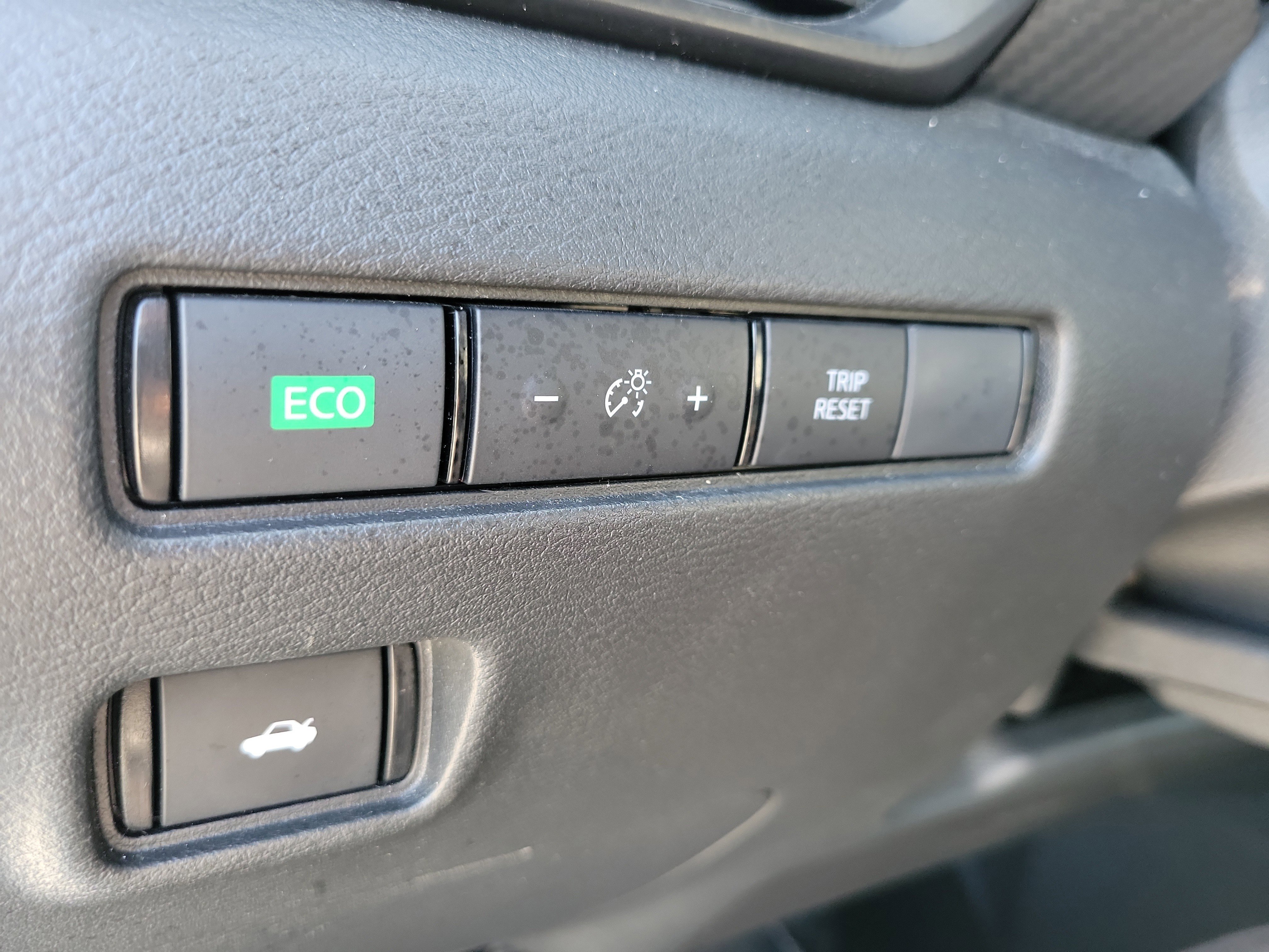 Used 2025 Nissan Sentra S image 30