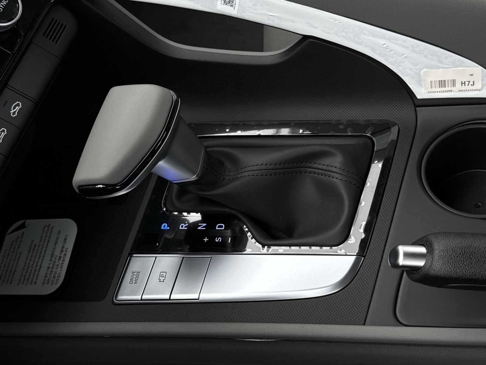 New 2026 Hyundai Elantra Sport FWD image 22