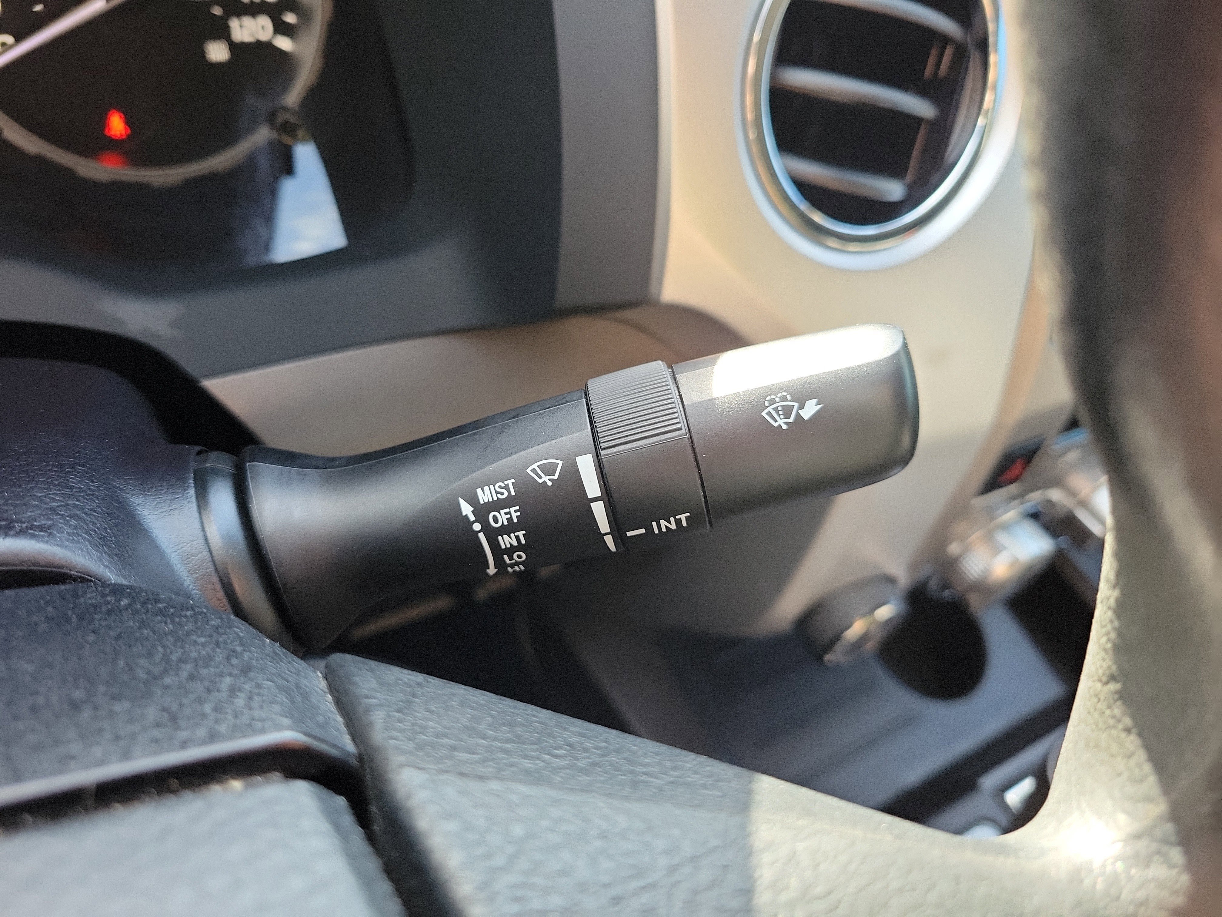 Used 2018 Toyota Tundra SR5 w/ SR5 Upgrade Package image 29