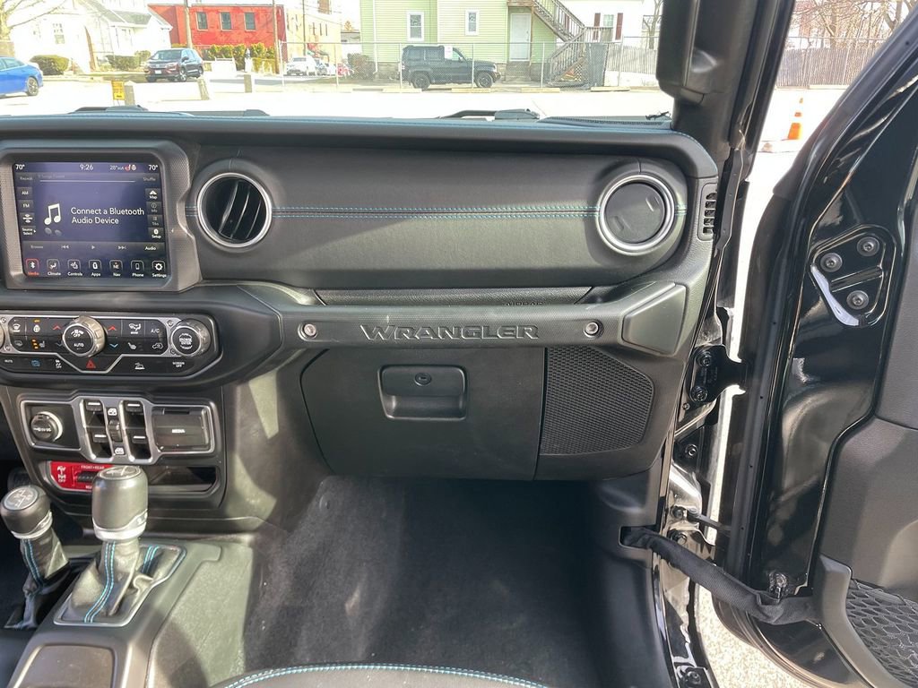 Used 2023 Jeep Wrangler Unlimited Rubicon 4xe w/ Cold Weather Group AWD/4WD image 28