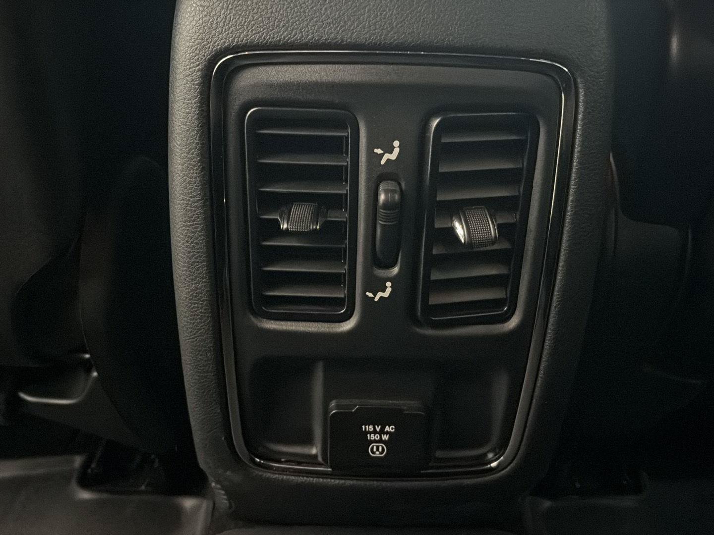 Used 2020 Jeep Grand Cherokee Altitude AWD/4WD image 31