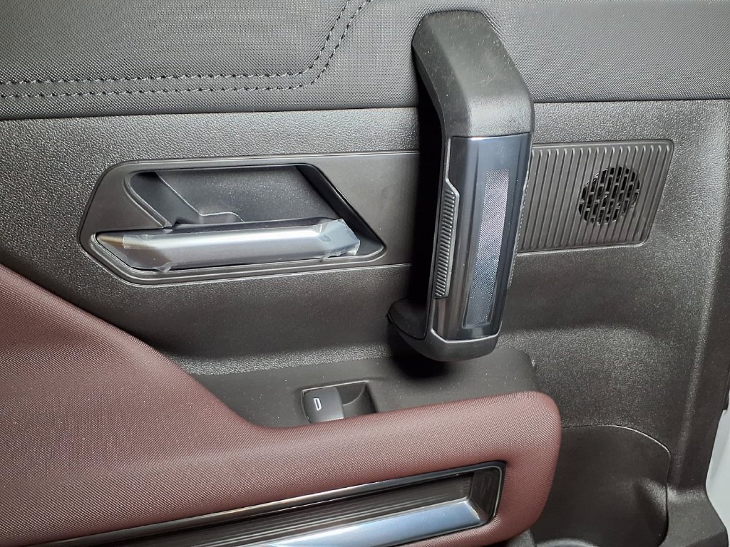 New 2026 GMC Hummer EV SUV AWD/4WD image 11