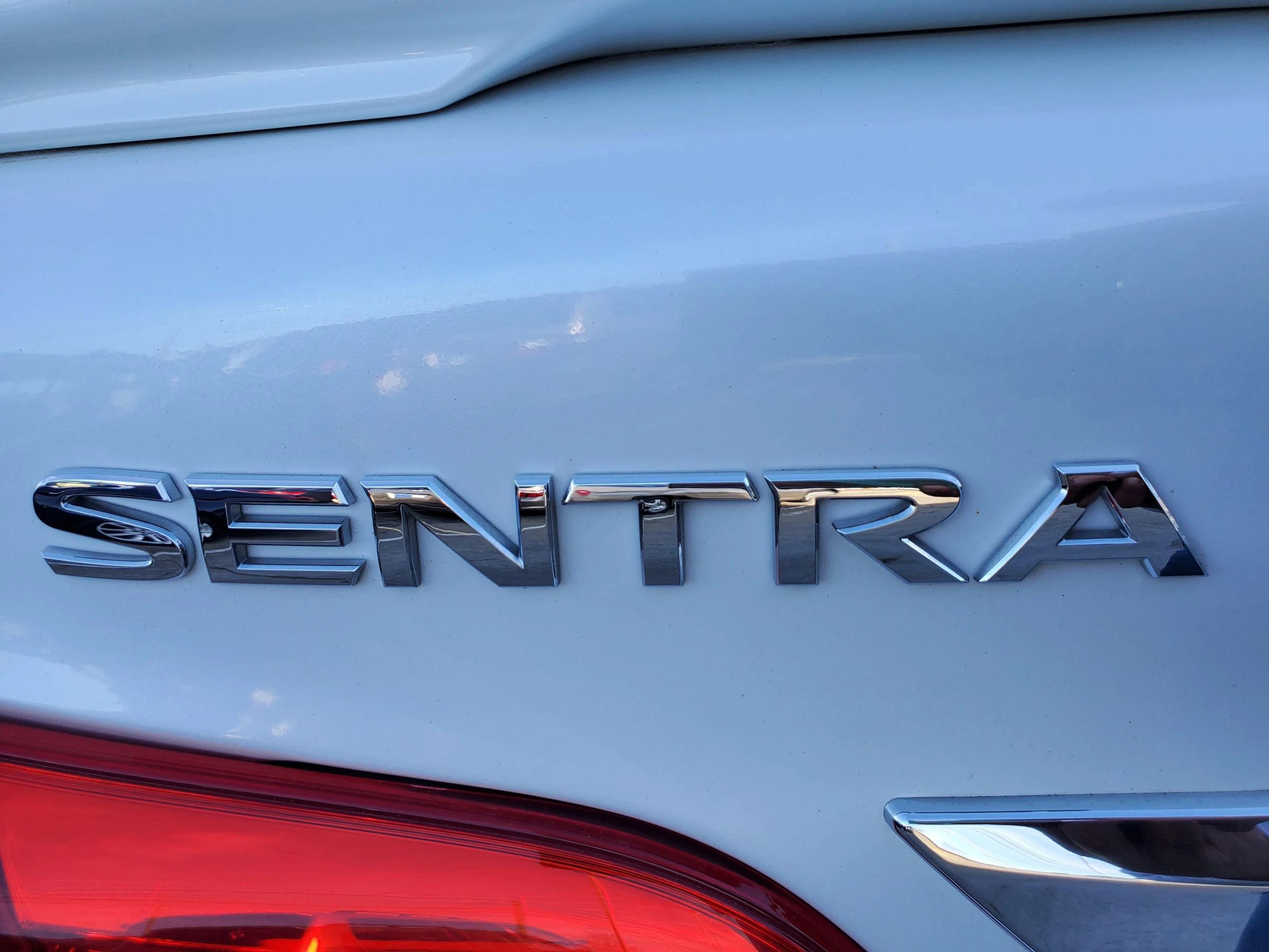 Used 2017 Nissan Sentra SR image 10