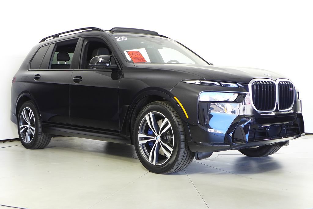 Used 2025 BMW X7 M60i w/ Climate Comfort Package AWD/4WD image 4