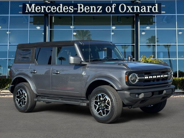 Used 2023 Ford Bronco Outer Banks AWD/4WD image 2