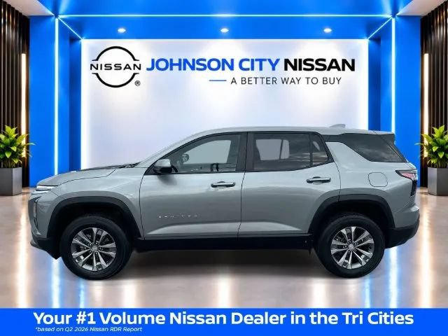 Used 2025 Chevrolet Equinox LT FWD image 7
